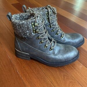 Sugar Brown Hiking Boots size 7 new winter boots